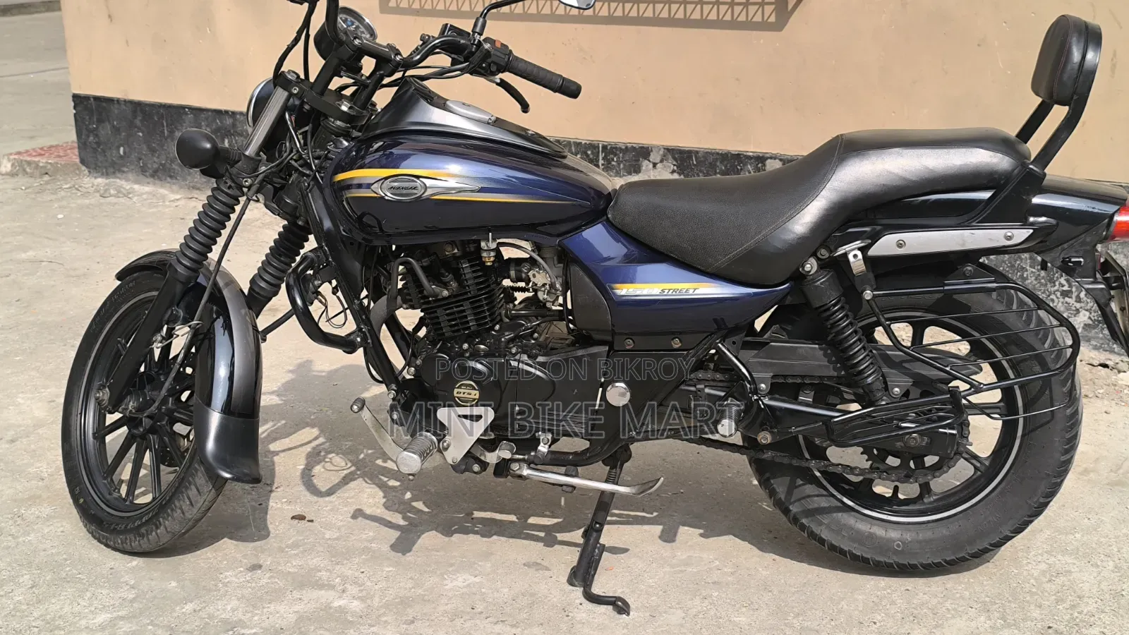 Bajaj Avenger 150 Street 2019 Blue