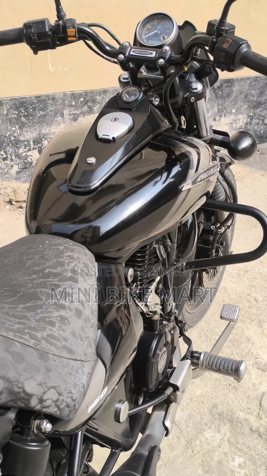 Bajaj Avenger 160 Street 2022 Black