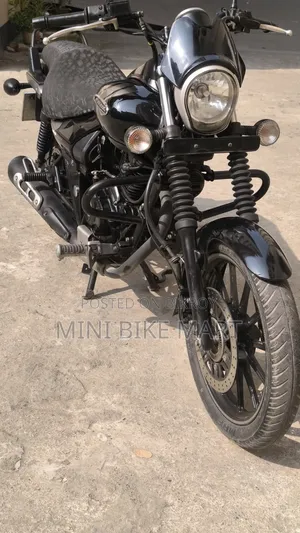 Bajaj Avenger 160 Street 2022 Black