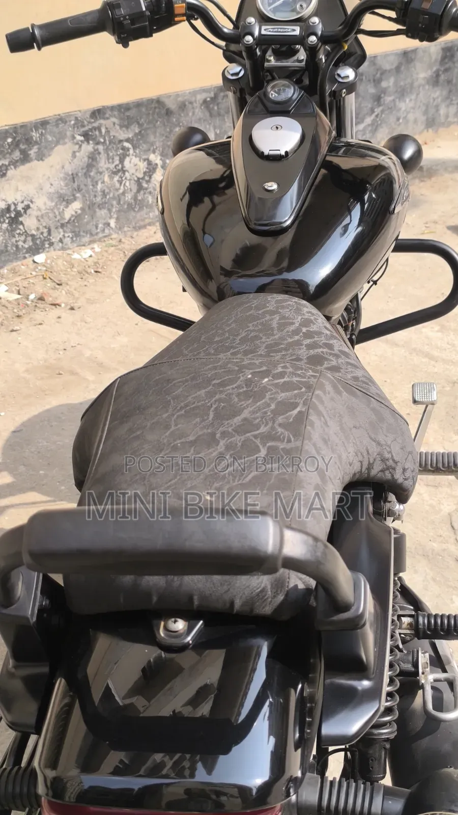 Bajaj Avenger 160 Street 2022 Black