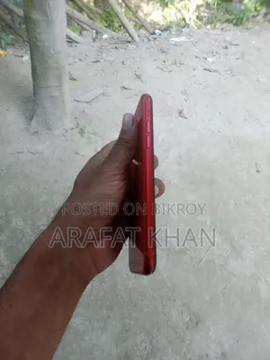 Apple iPhone 11 128 GB Red