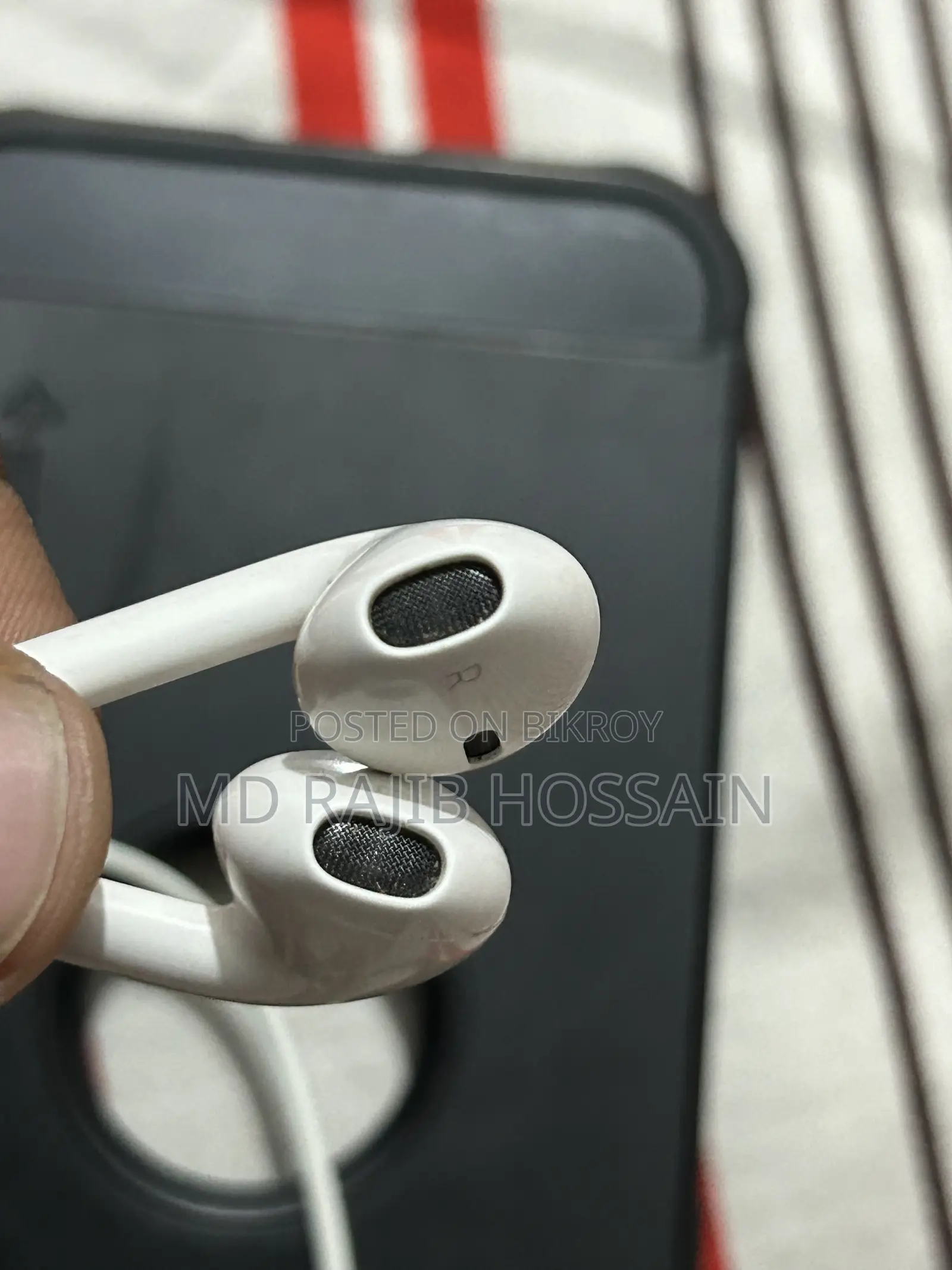 iPhone Lightning Earphone