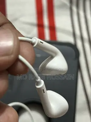 iPhone Lightning Earphone