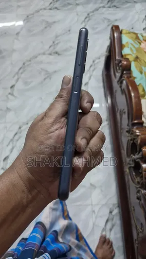 স্যামসাং গ্যালাক্সি এ১৩ ৬৪ জিবি গ্রাফাইট