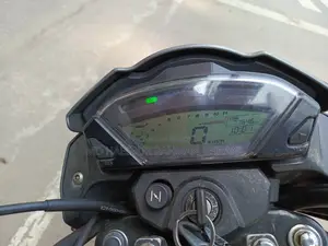 হোন্ডা সিবি ২০১৫ রেড