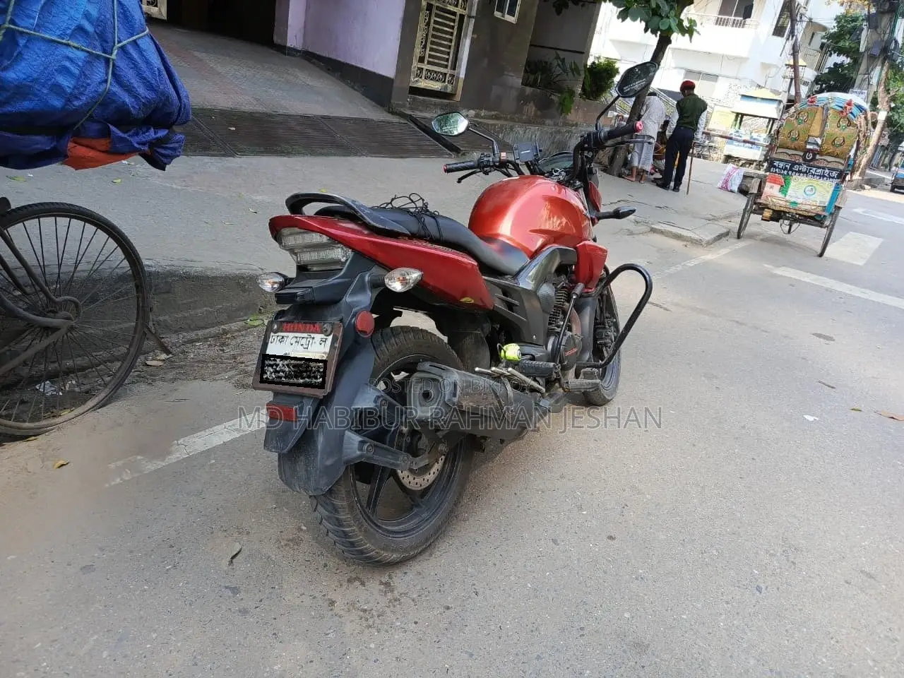 হোন্ডা সিবি ২০১৫ রেড