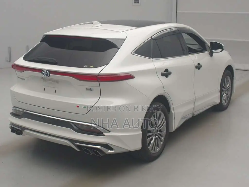Toyota Harrier 2.5 Hybrid 2021 Pearl