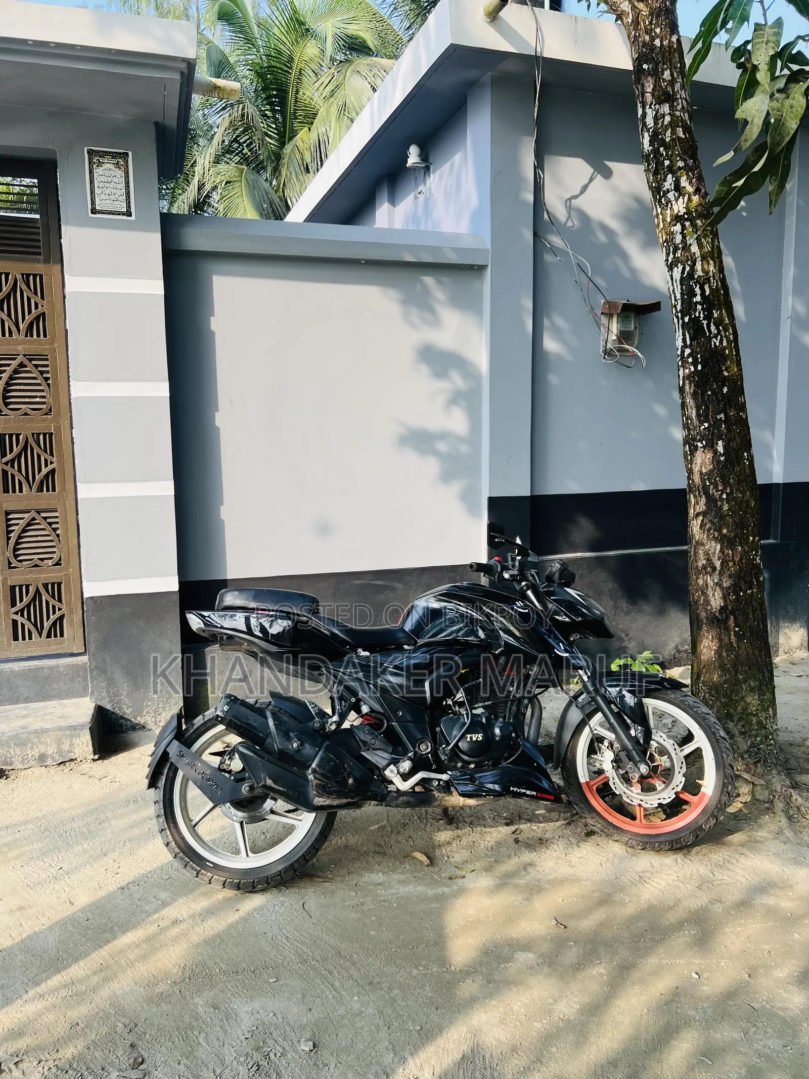 টিভিএস অ্যাপাচি আরটিআর ১৬০ ৪ভি ২০২২ ব্ল্যাক