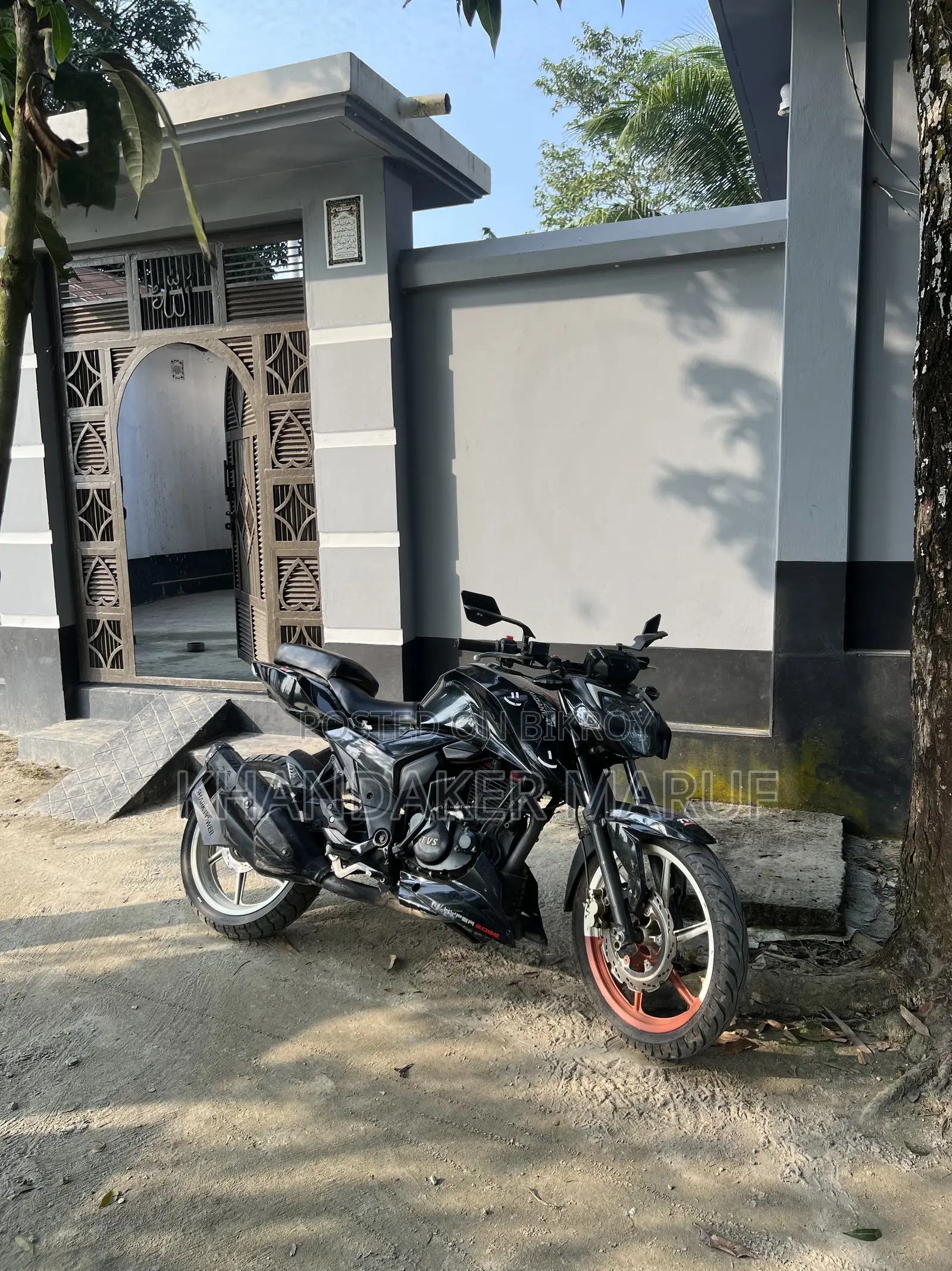 টিভিএস অ্যাপাচি আরটিআর ১৬০ ৪ভি ২০২২ ব্ল্যাক