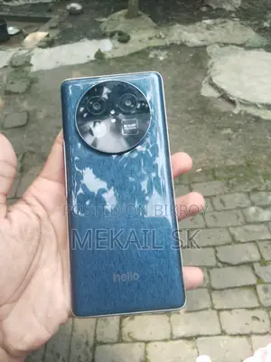 হেলিও ১০০ ২৫৬ জিবি নীল