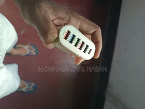 USB Multi Port Adaptor 65 Watt