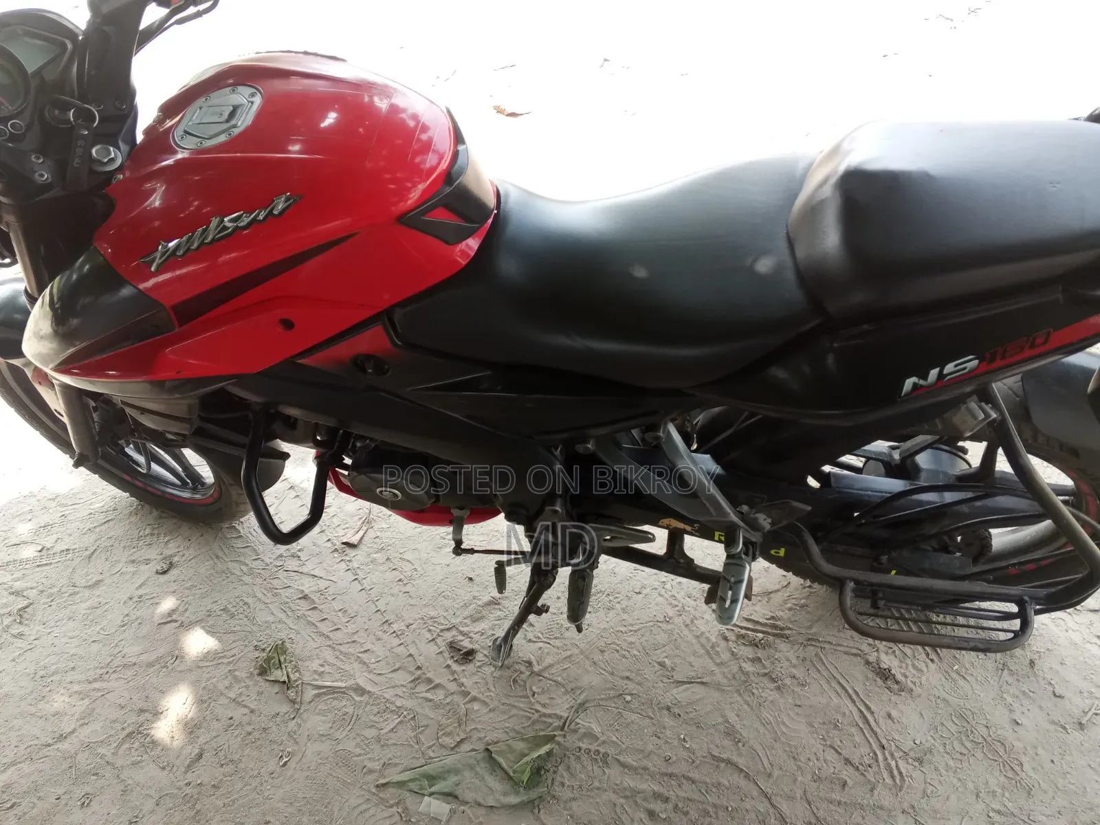 Bajaj Pulsar NS 160 2020 Red
