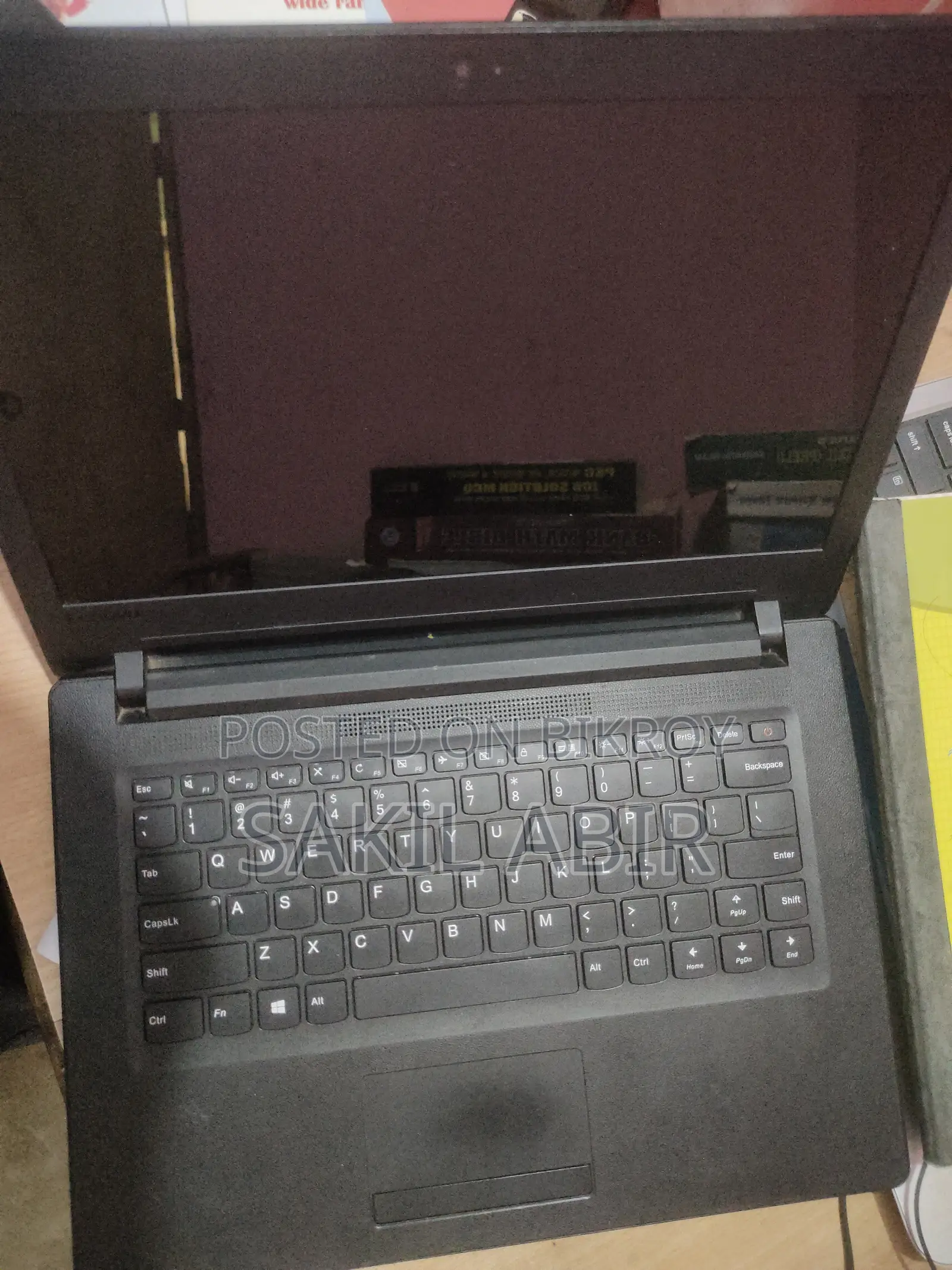 Laptop Lenovo IdeaPad 110 2GB Intel Celeron HDD+SSD 500GB