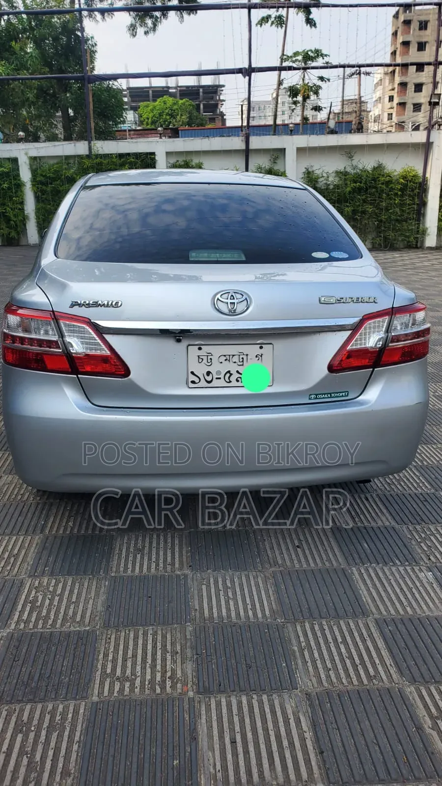 Toyota Premio 1.5 Front-Wheel Drive 2012 Silver