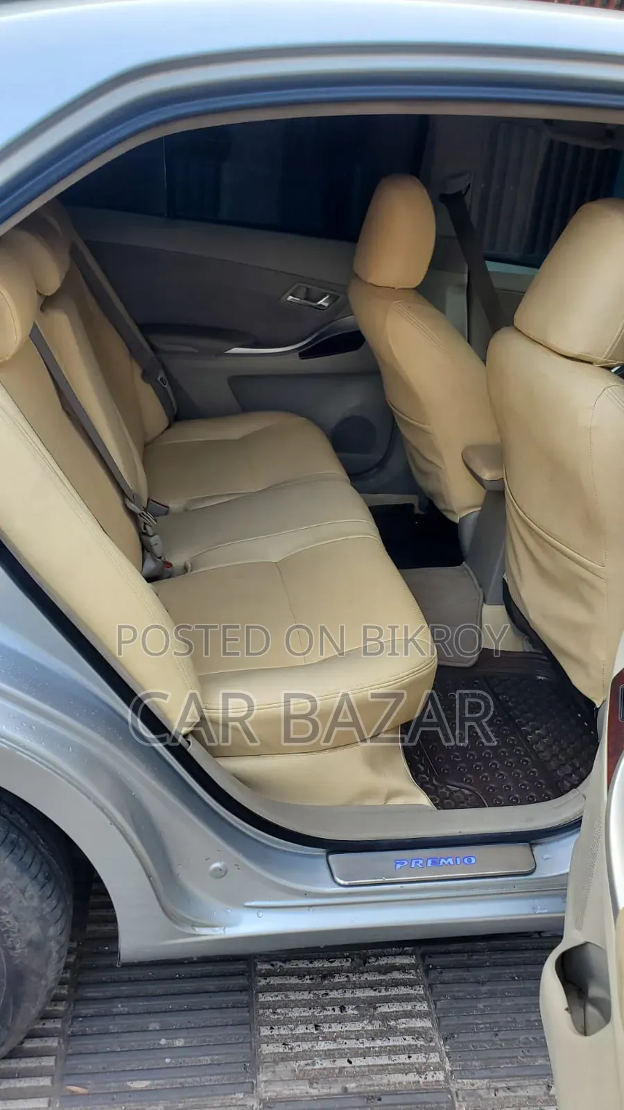 Toyota Premio 1.5 Front-Wheel Drive 2012 Silver