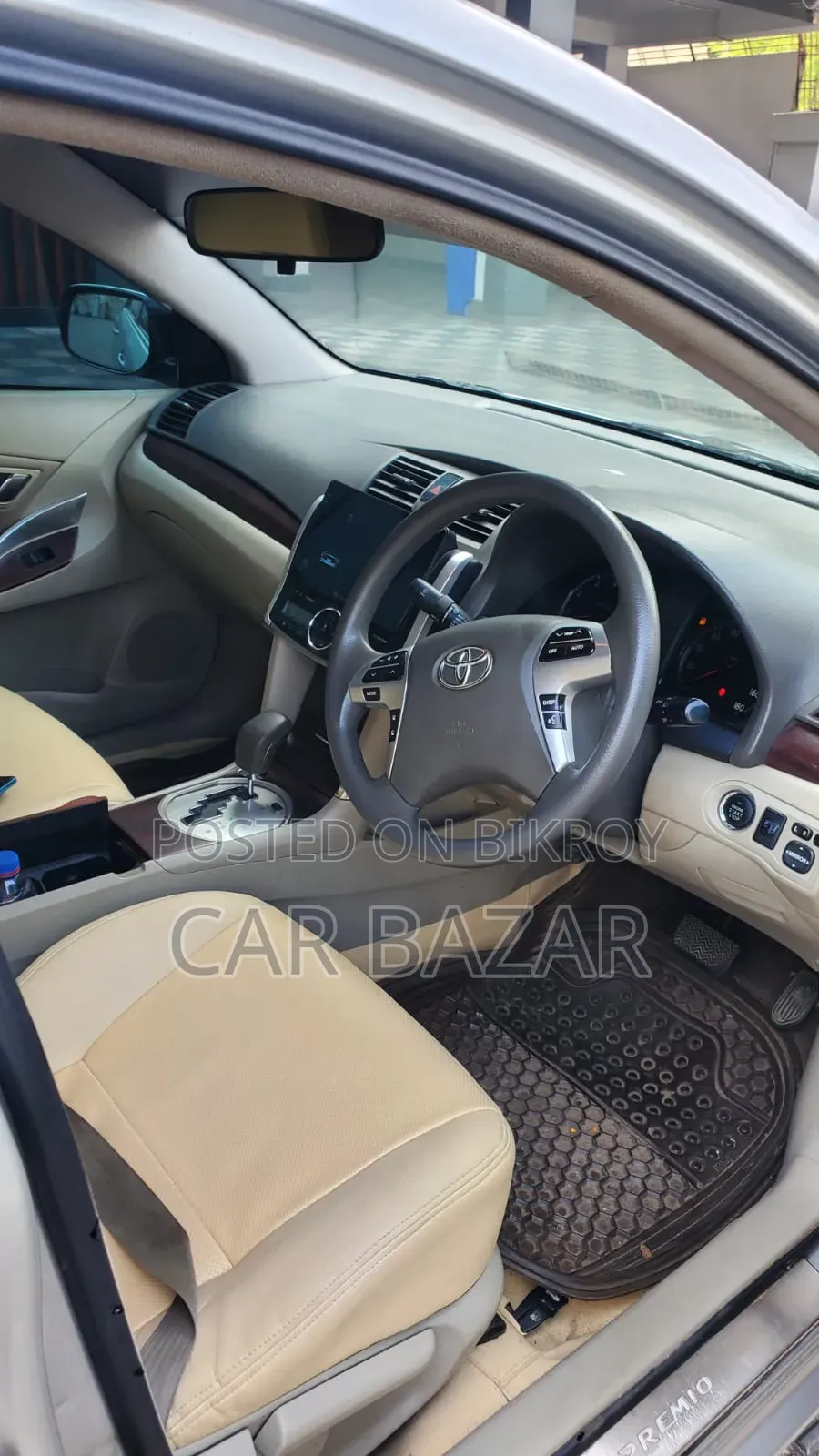 Toyota Premio 1.5 Front-Wheel Drive 2012 Silver