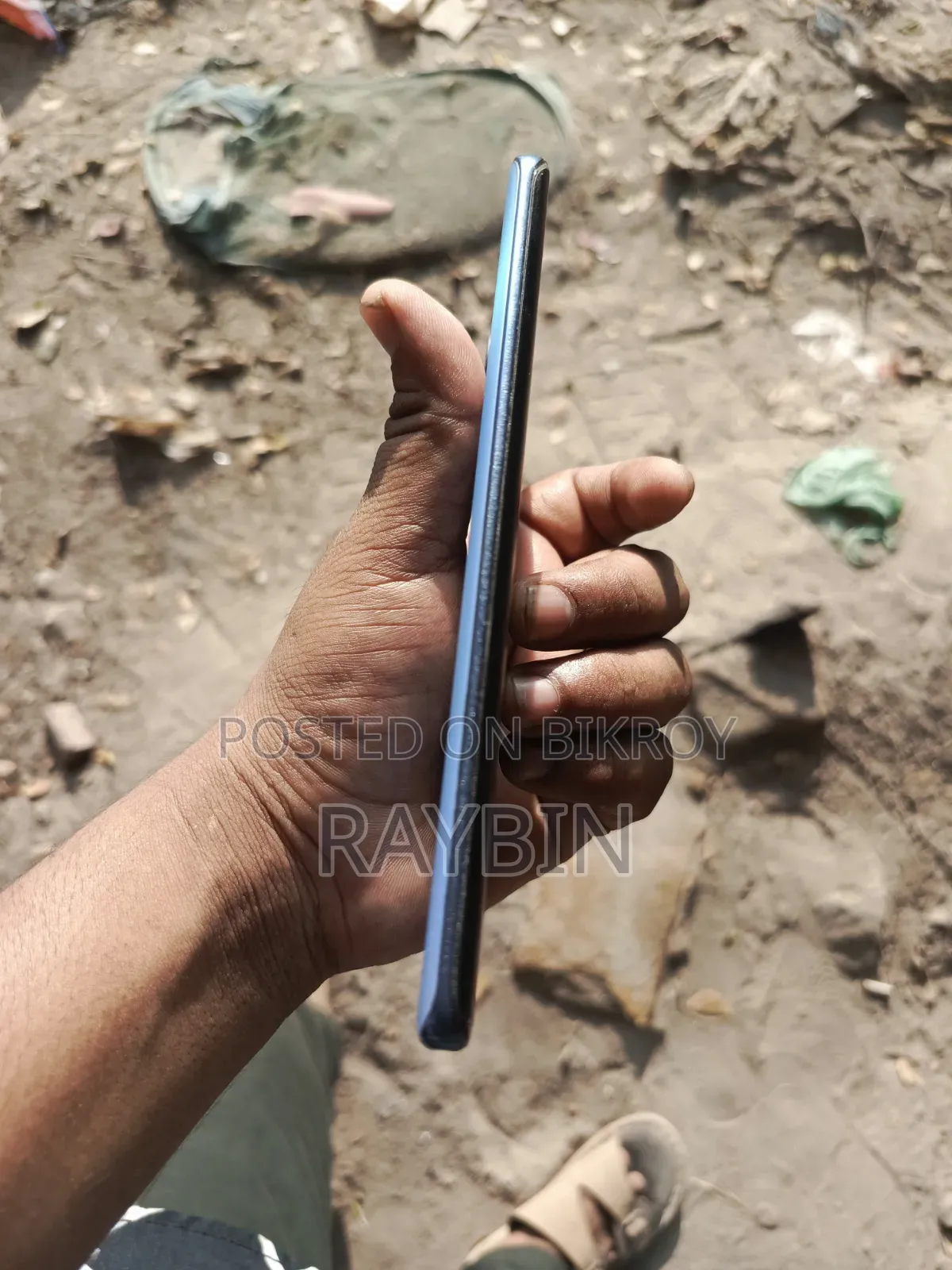 টেকনো স্পার্ক ২০ প্রো প্লাস ২৫৬ জিবি হোয়াইট