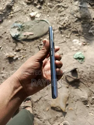 টেকনো স্পার্ক ২০ প্রো প্লাস ২৫৬ জিবি হোয়াইট