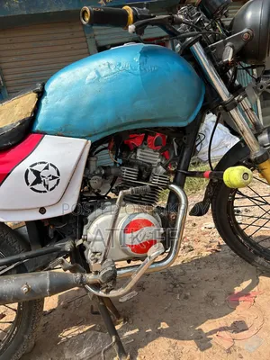 টিভিএস মেট্রো প্লাস ২০১৭ নীল