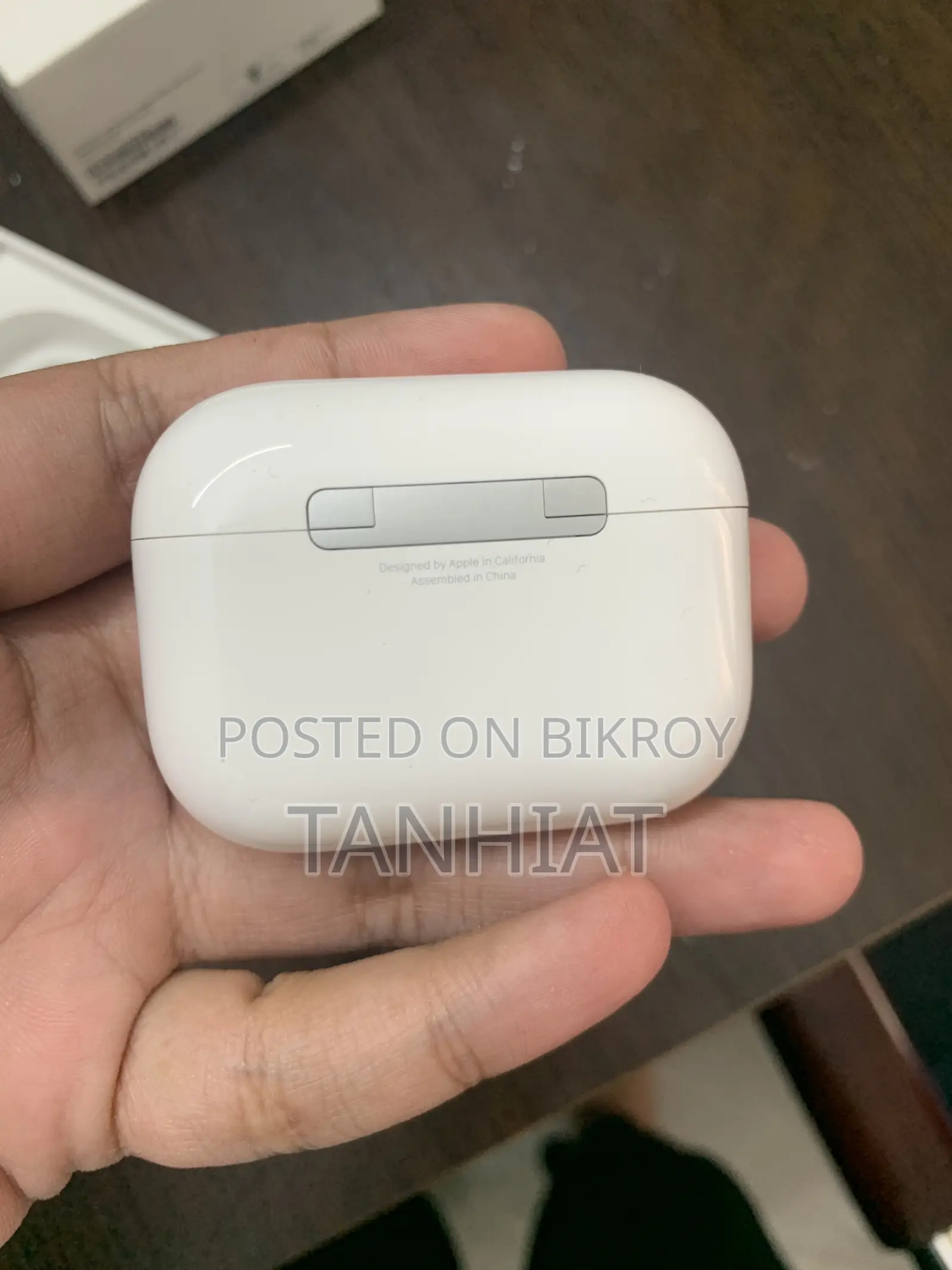 সম্পূর্ণ নতুন এয়ারপডস প্রো ৩