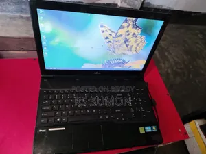 Laptop Fujitsu Lifebook A3511 4GB Intel Core i3 SSD 160GB