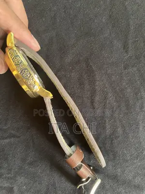 পুরুষদের অটোমেটিক রেট্রো স্টাইল মেকানিক্যাল ওয়াচ স্কেলেটন কার্ভ ওয়াটারপ্রুফ