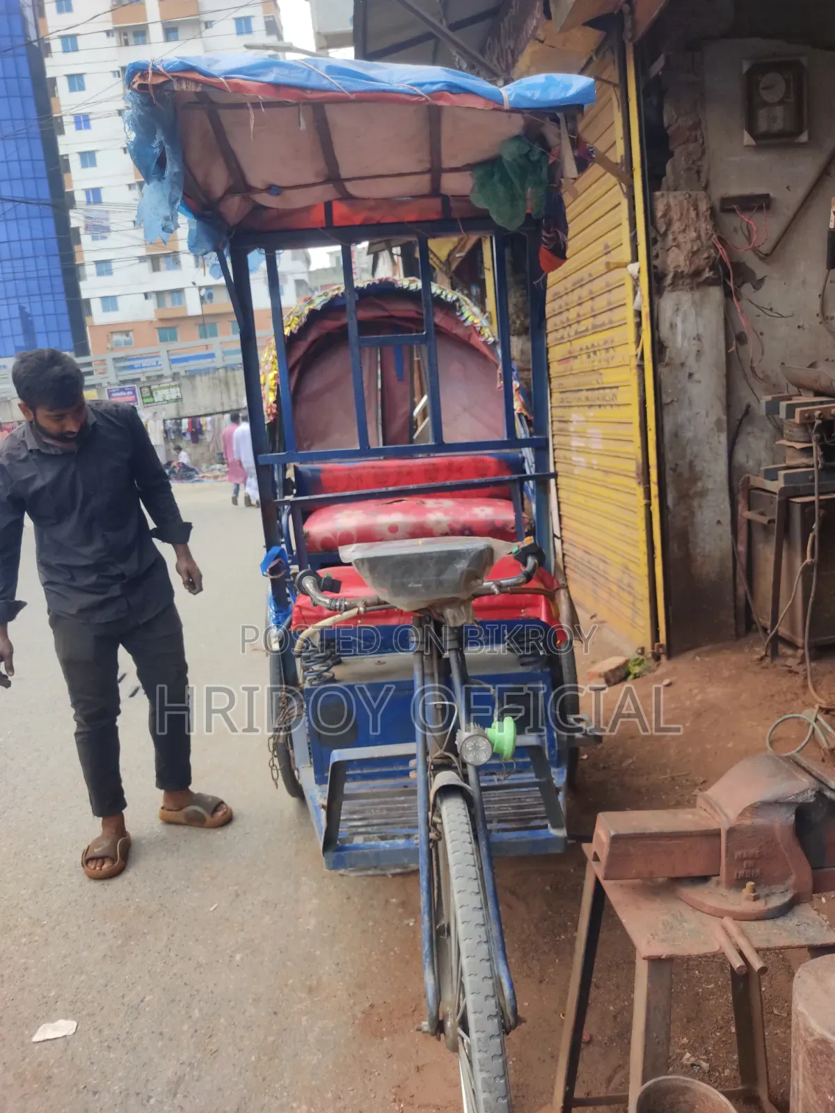 অটো রিকশা বিক্রি