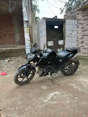 TVS Apache RTR 160 4V 2021 Black