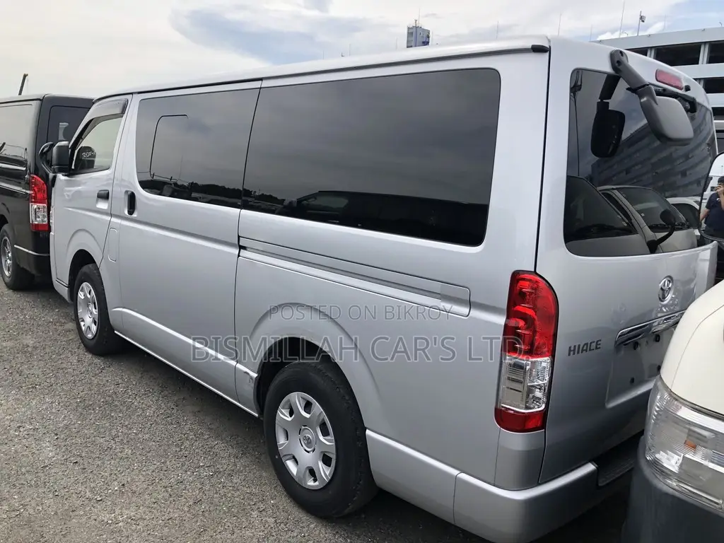 Toyota HiAce 2020 Silver