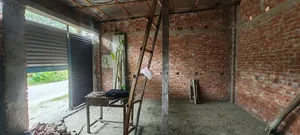 রেডি দোকান সহ জমি বিক্রি