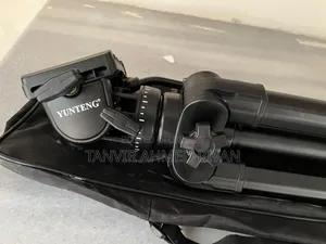 ক্যামেরা ট্রিপড