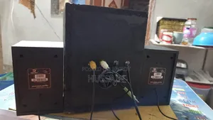 সাউন্ড বক্স ফাটাফাটি সাউন্ড কোয়ালিটি ব্লুটুথ সিস্টেম আছে