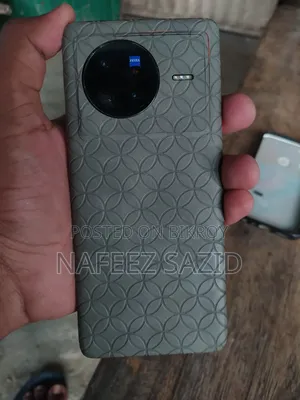 Vivo X80 256 GB Orange