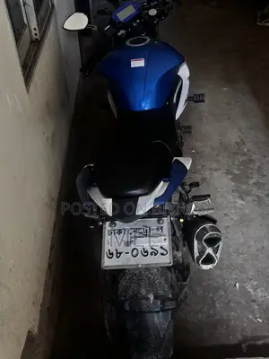 সুজুকি জিক্সার ২০২৫ ব্লু