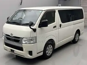 Toyota HiAce 2020 White