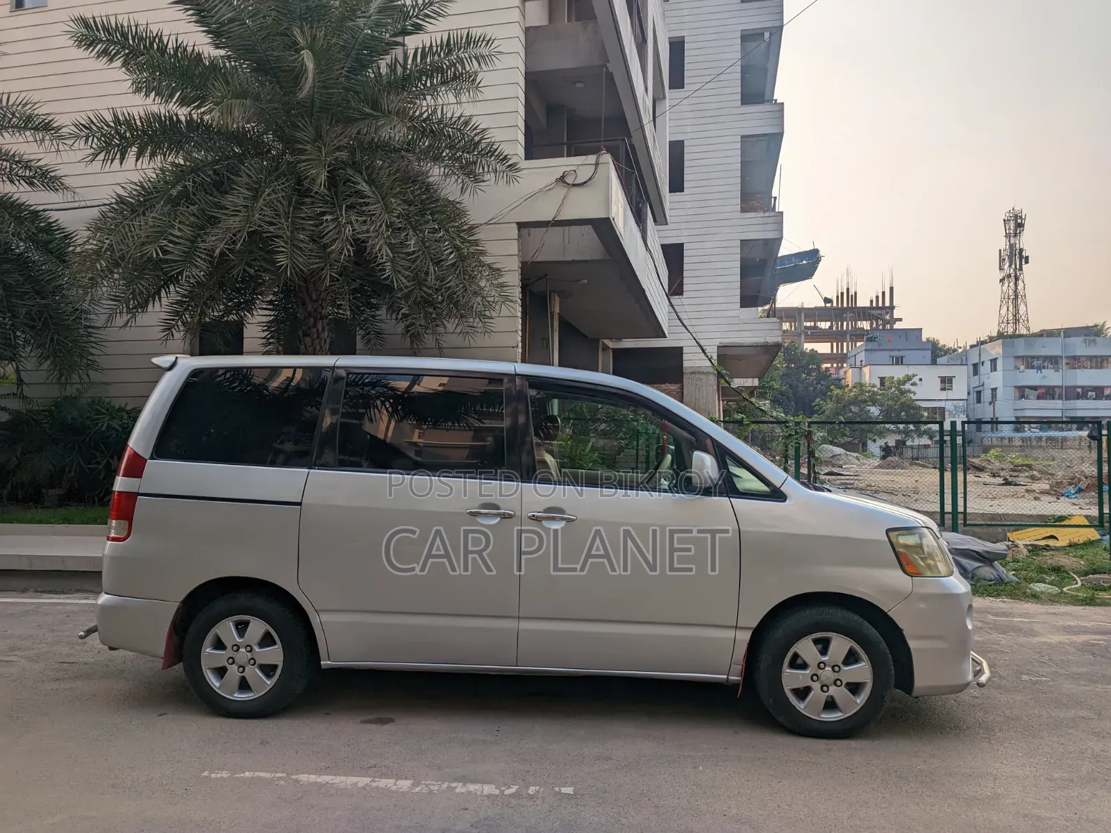 New Toyota Noah 2002 Silver