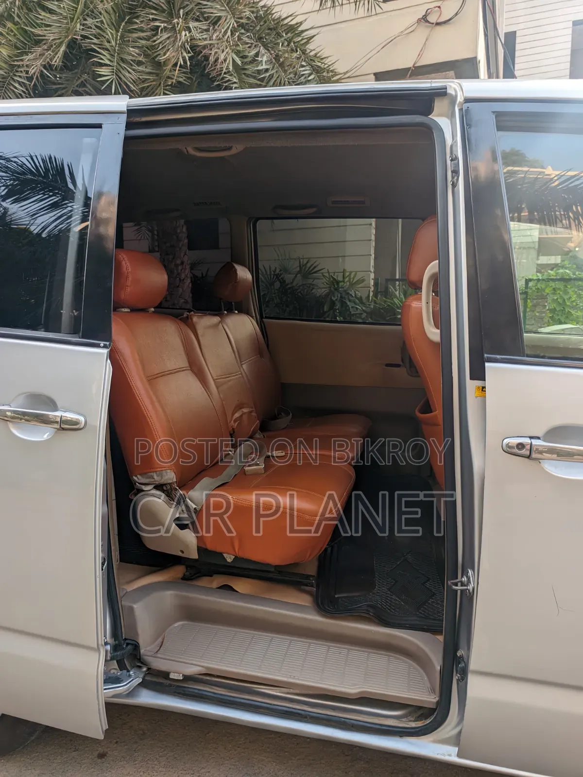 New Toyota Noah 2002 Silver