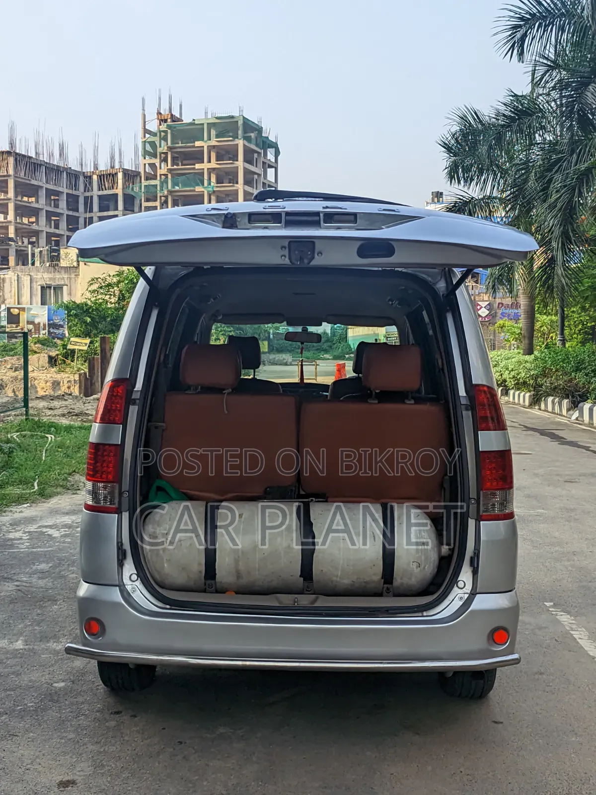 New Toyota Noah 2002 Silver