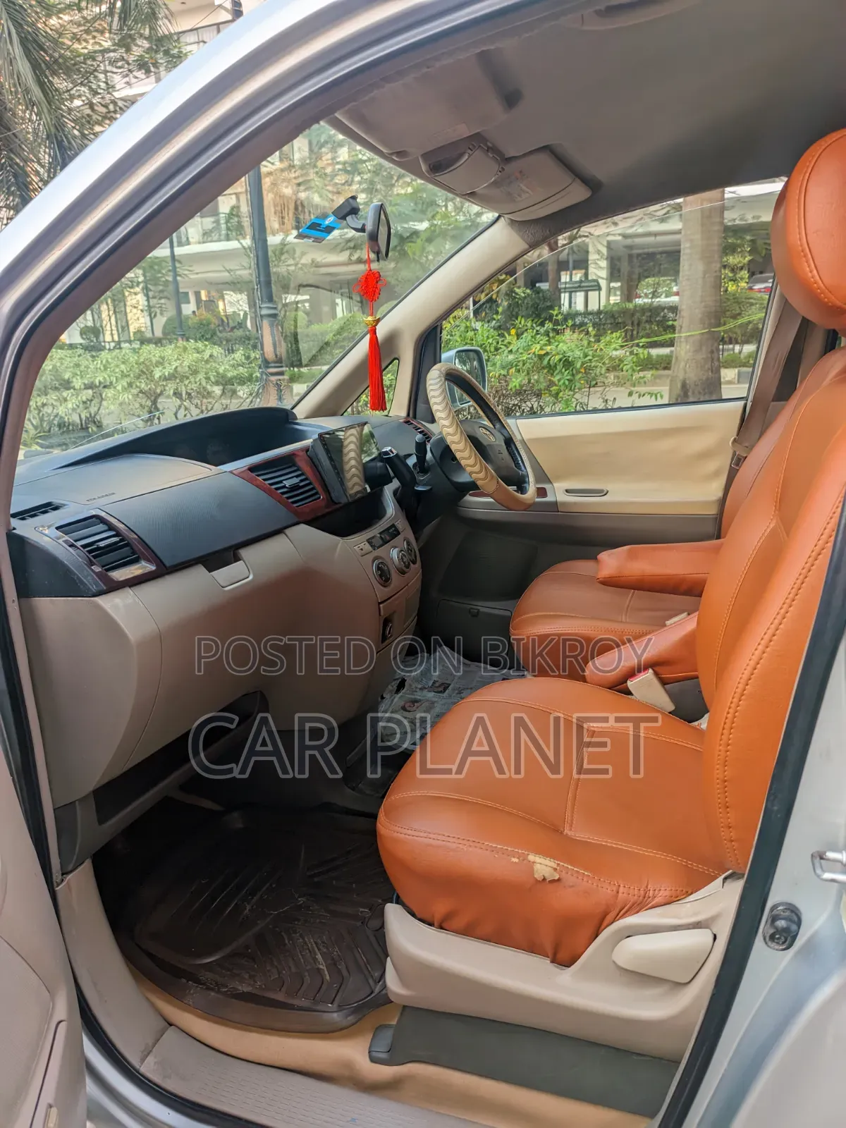 New Toyota Noah 2002 Silver