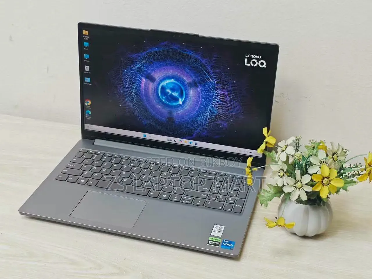 Laptop Lenovo LOQ 15AHP10 12GB Intel Core i7 SSD 512GB
