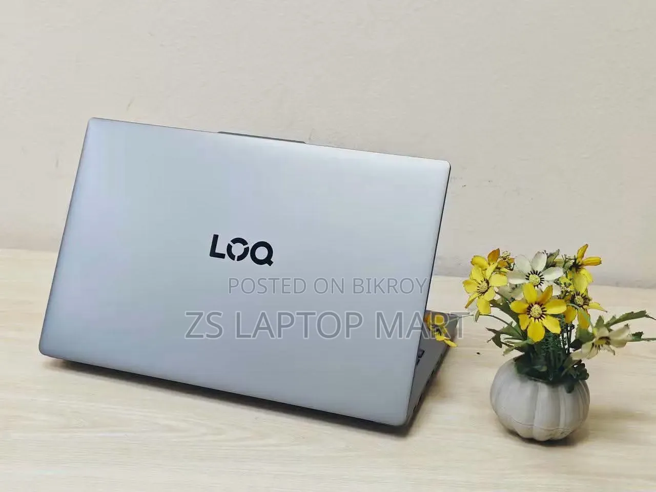 Laptop Lenovo LOQ 15AHP10 12GB Intel Core i7 SSD 512GB