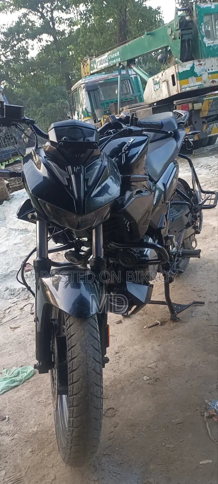 New Hero Xtreme 125R 2025 Black