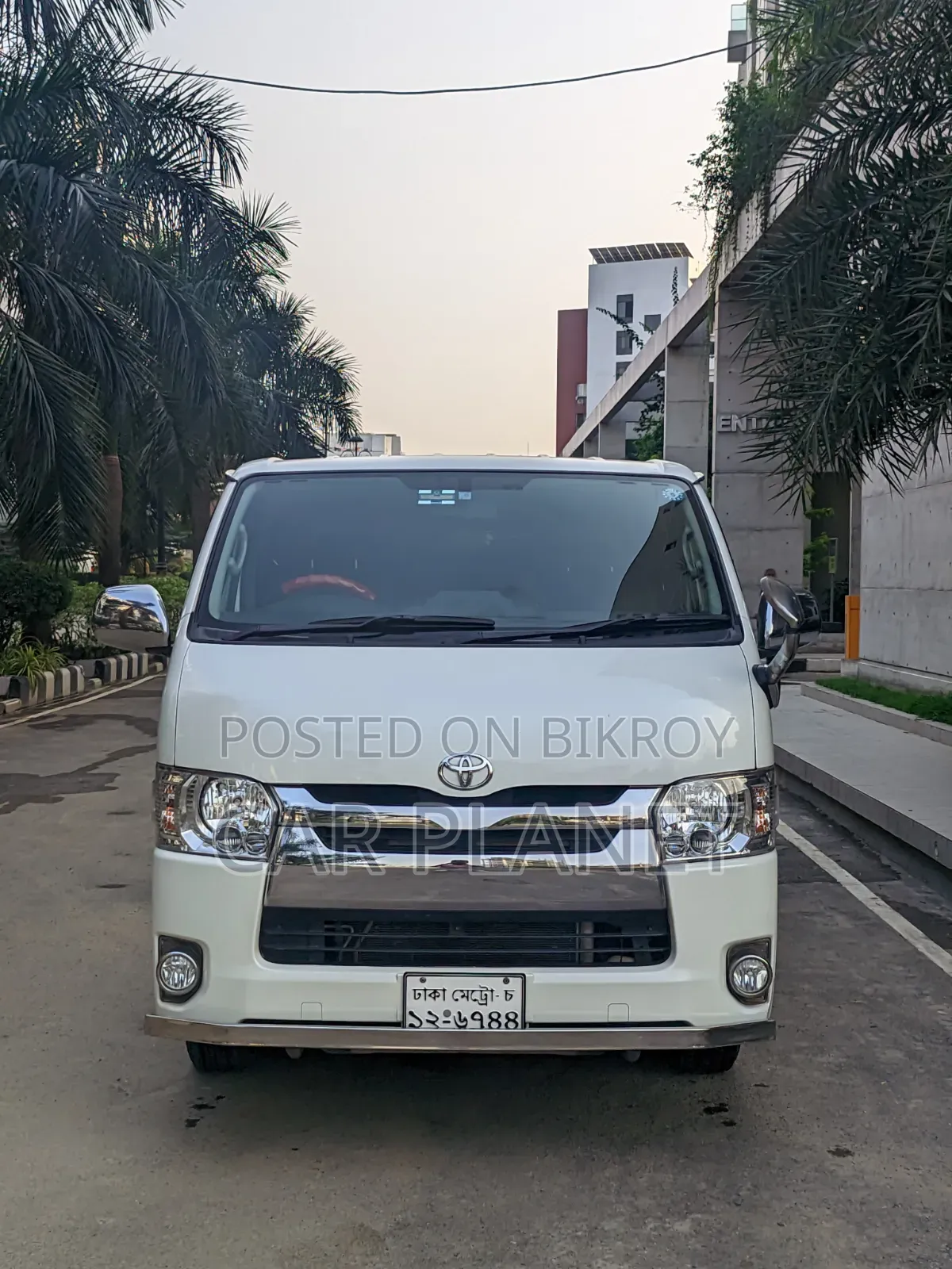 New Toyota HiAce 2019 White