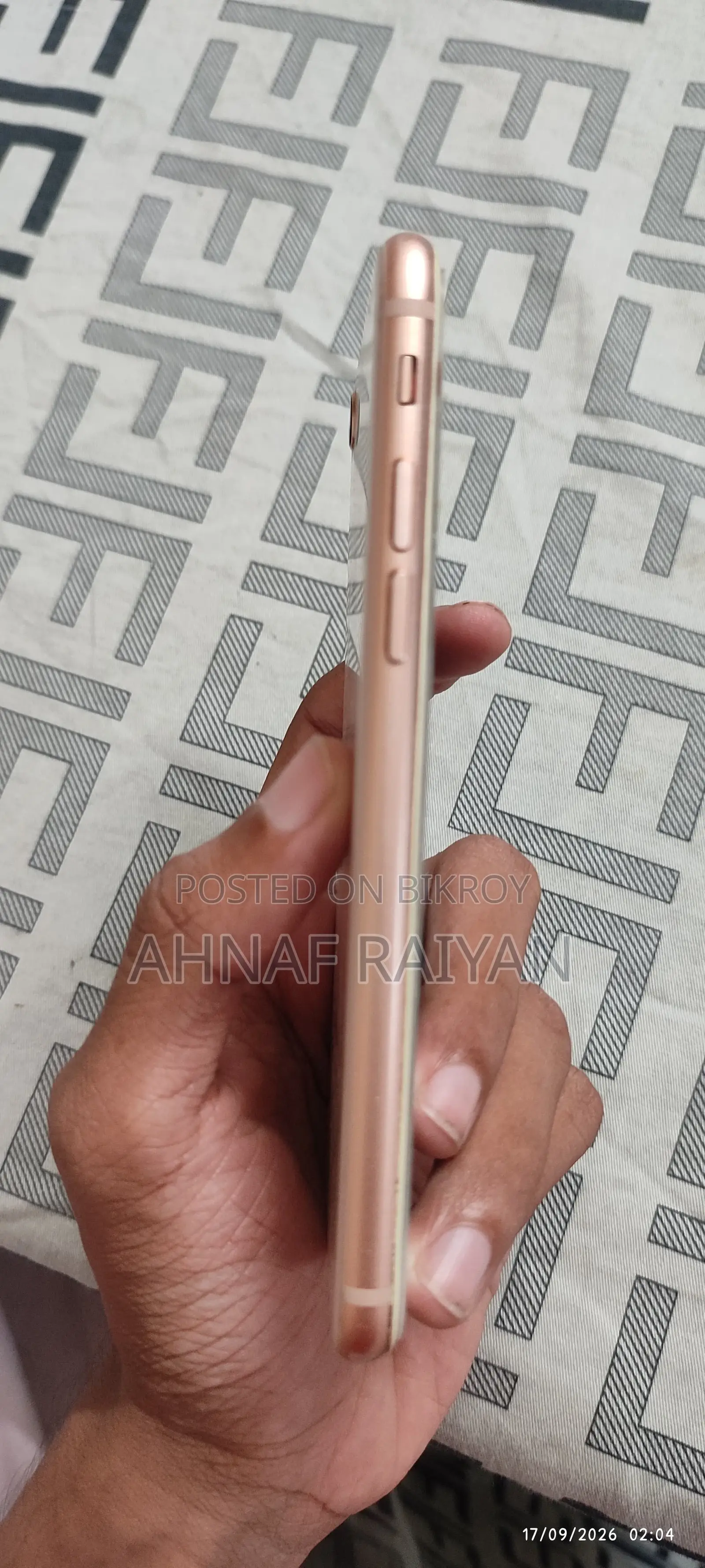অ্যাপল আইফোন ৮ ৬৪ জিবি রোজ গোল্ড