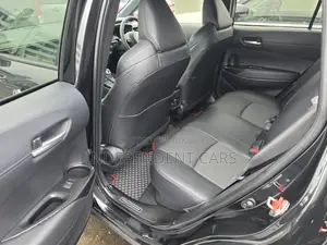 নতুন টয়োটা করোল্লা ক্রস ২০২৬ কালো
