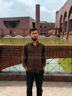অভিজ্ঞ কাস্টমার সার্ভিস এক্সিকিউটিভ ফুল-টাইম চাকরির সন্ধানে