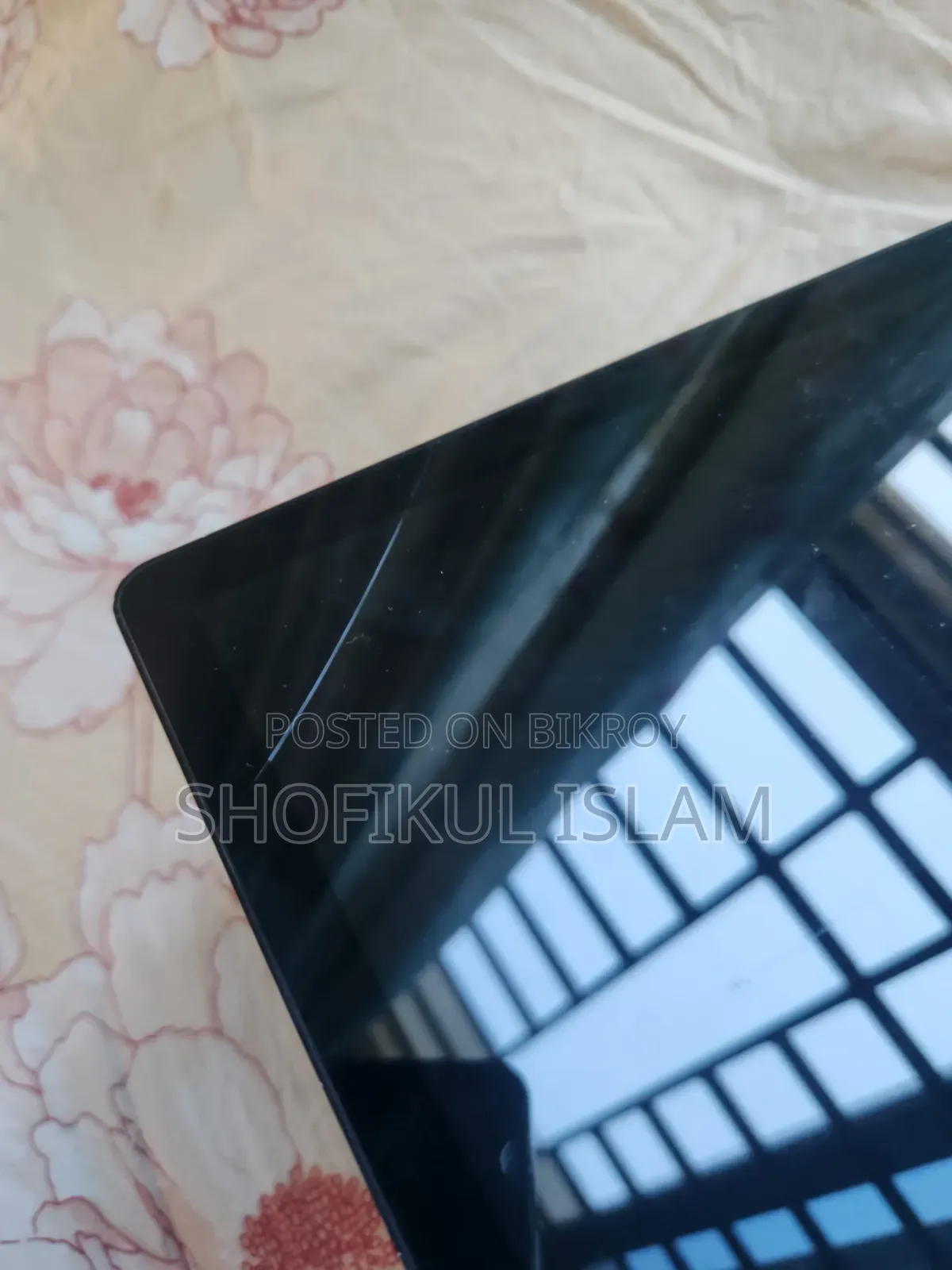 ল্যাপটপ মাইক্রোসফট সারফেস ল্যাপটপ ৩ ৮জিবি ইন্টেল কোর আই৫ এসএসডি ২৫৬জিবি