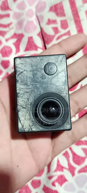 Action Camera with Wi-Fi and Apps Connection
