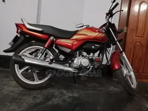 Hero HF Deluxe 2025 Red
