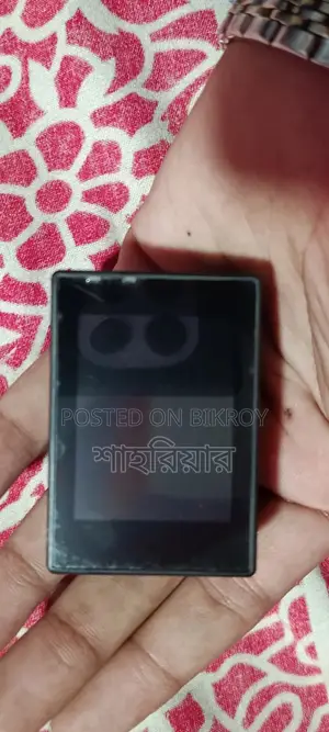 Action Camera with Wi-Fi and Apps Connection